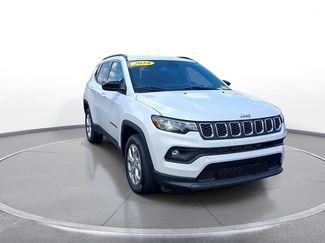 Used 2024 Jeep Compass Latitude AWD/4WD video 2