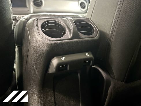 Used 2022 Jeep Wrangler Unlimited Sport AWD/4WD image 24