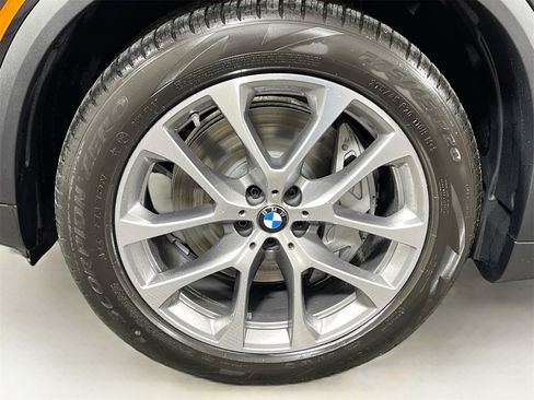 New 2026 BMW X5 xDrive50e w/ Climate Comfort Package image 32