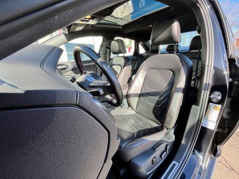 Used 2021 Volkswagen Jetta GLI Autobahn w/ GLI Autobahn Black Package image 33