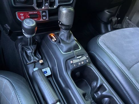 Used 2020 Jeep Gladiator Rubicon AWD/4WD image 69