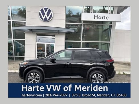 Used 2023 Nissan Rogue SV w/ SV Premium B Package AWD/4WD image 1