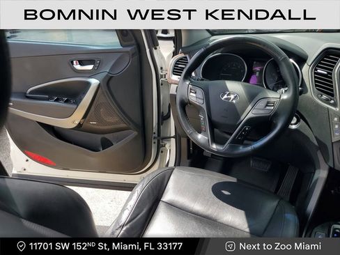 Used 2018 Hyundai Santa Fe SE image 15