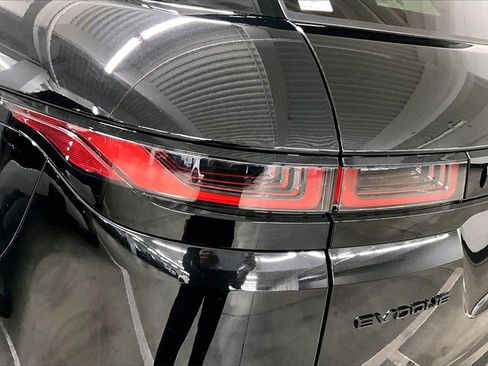 Used 2023 Land Rover Range Rover Evoque R-Dynamic S image 21