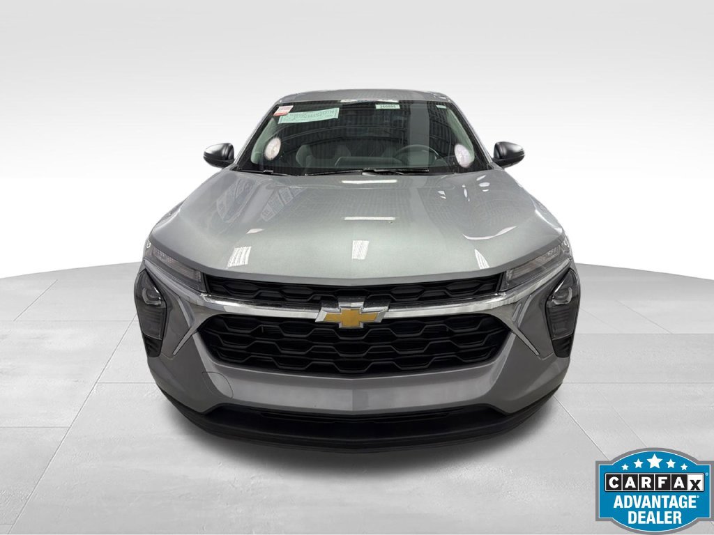 New 2026 Chevrolet Trax LS FWD image 2