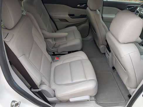 Used 2017 GMC Acadia SLT image 24