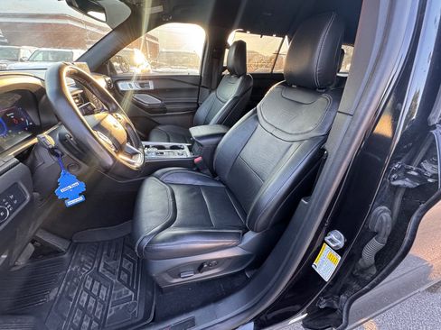 Used 2020 Ford Explorer ST w/ Premium Technology Package AWD/4WD image 17