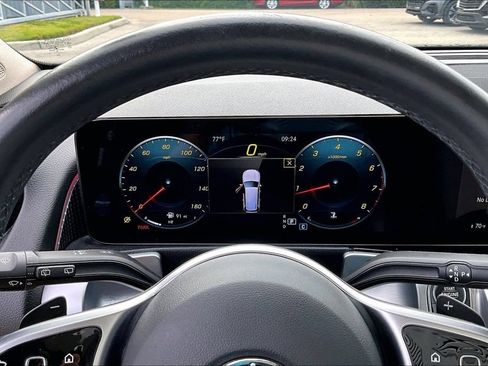 Used 2022 Mercedes-Benz GLB 250 image 26