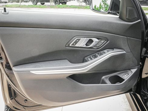 Used 2021 BMW 330i Sedan w/ Convenience Package RWD image 14