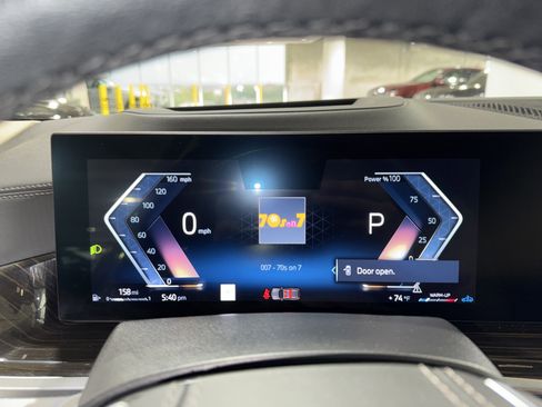 Used 2024 BMW X7 xDrive40i image 23