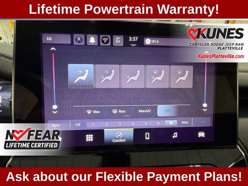 Used 2025 Jeep Compass Trailhawk AWD/4WD image 29