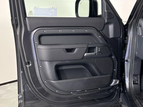 Certified 2025 Land Rover Defender 110 S image 21