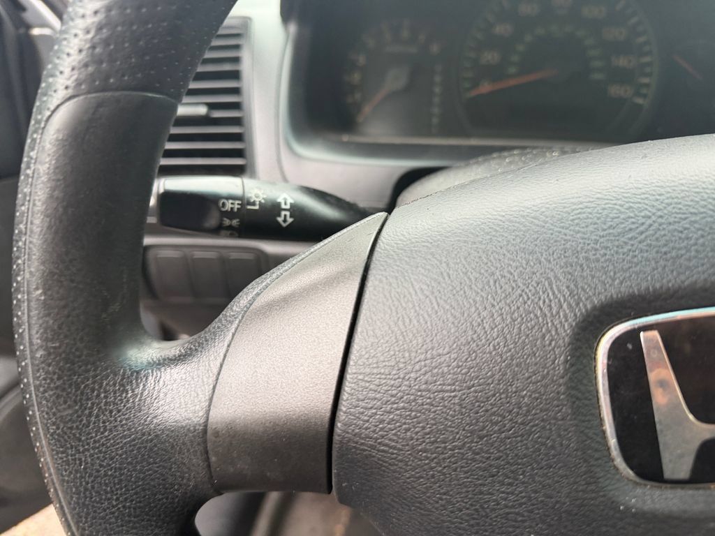 Used 2005 Honda Accord LX image 16