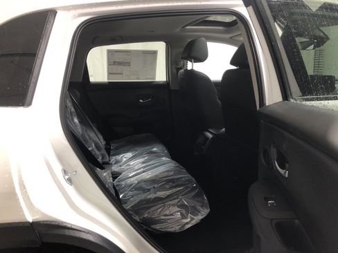 New 2026 Honda HR-V EX-L image 10