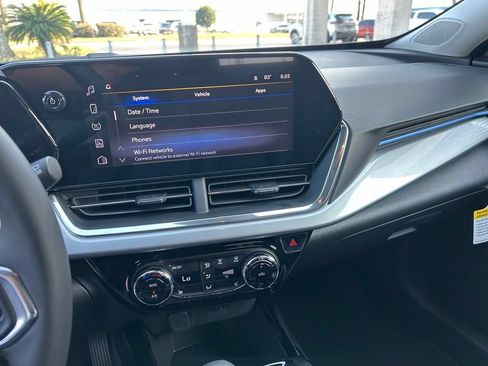 New 2026 Chevrolet Trax LT w/ Driver Confidence Package FWD image 19