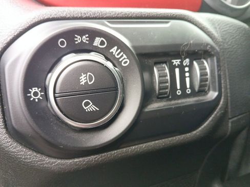 Used 2021 Jeep Gladiator Rubicon AWD/4WD image 25