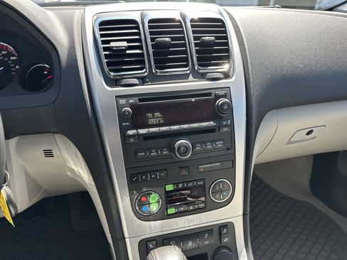 Used 2012 GMC Acadia SLT FWD image 24