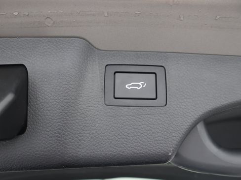 Used 2017 Hyundai Santa Fe Sport AWD/4WD image 34