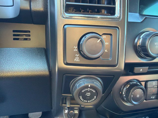 Used 2016 Ford F150 XLT w/ Equipment Group 302A Luxury AWD/4WD image 13
