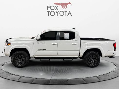 Used 2023 Toyota Tacoma SR5 w/ Technology Package image 3