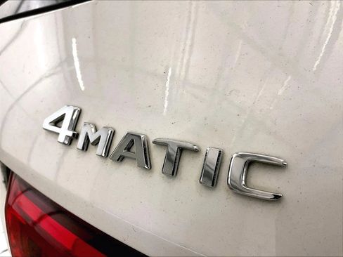 Used 2021 Mercedes-Benz GLB 250 4MATIC image 13