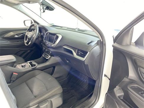 Used 2023 GMC Terrain SLE w/ Driver Convenience Package image 36