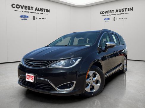Used 2018 Chrysler Pacifica Limited w/ Advanced Safetytec Group FWD image 1