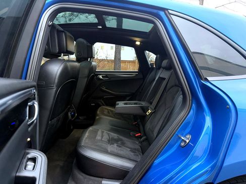 Used 2018 Porsche Macan image 17