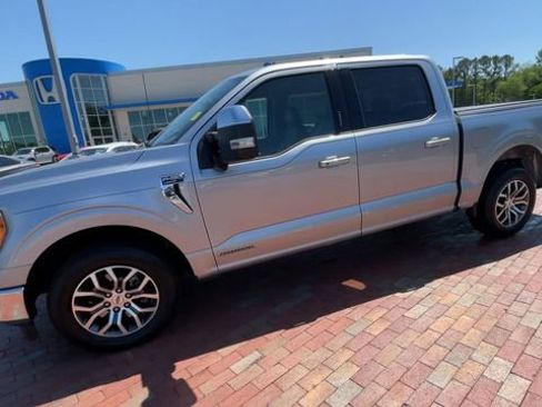 Used 2022 Ford F150 Lariat w/ Equipment Group 501A Mid RWD image 6