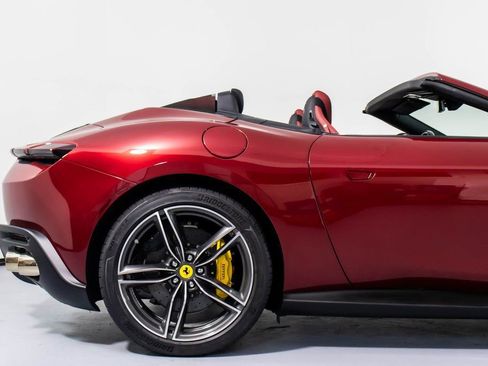 Certified 2025 Ferrari Roma Spider image 18