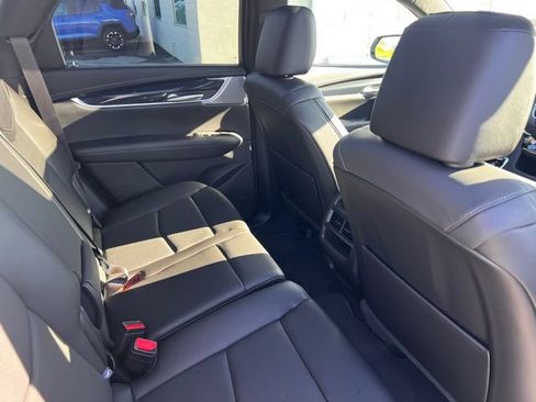 Used 2025 Cadillac XT5 Premium Luxury image 23