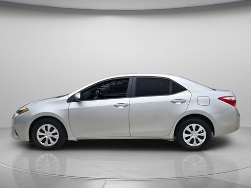 Used 2014 Toyota Corolla L FWD image 3