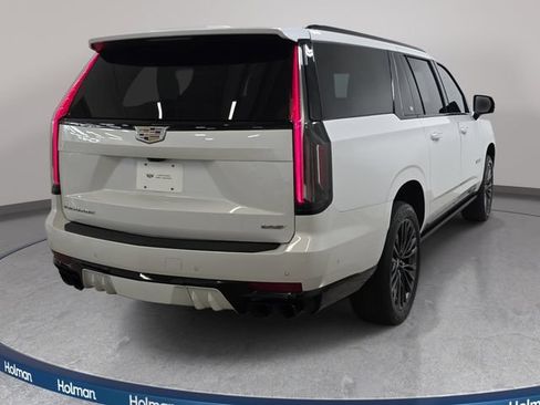 Certified 2024 Cadillac Escalade ESV V w/ LPO, Floor Liner Package AWD/4WD image 5