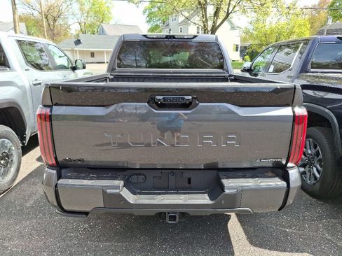 Used 2025 Toyota Tundra Platinum AWD/4WD image 8
