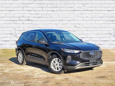 Used 2024 Ford Escape Active image 1