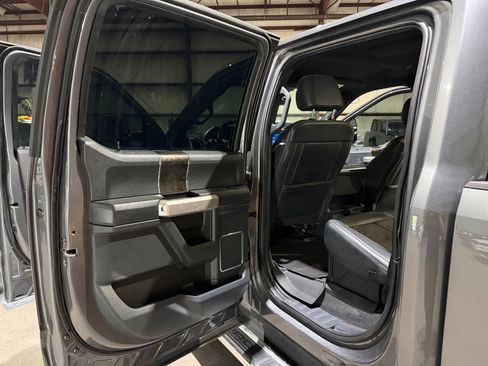 Used 2022 Ford F350 Lariat AWD/4WD image 16