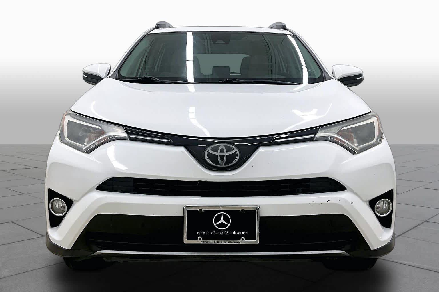 Used 2018 Toyota RAV4 XLE w/ Plus Extra Value Package FWD image 4