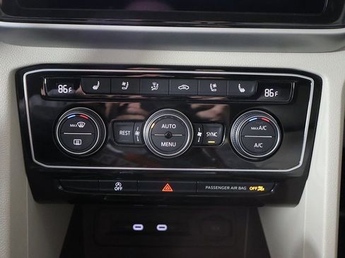 Used 2023 Volkswagen Atlas SEL Premium image 53