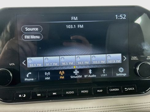 Used 2023 Nissan Rogue SL w/ SL Premium Package FWD image 21