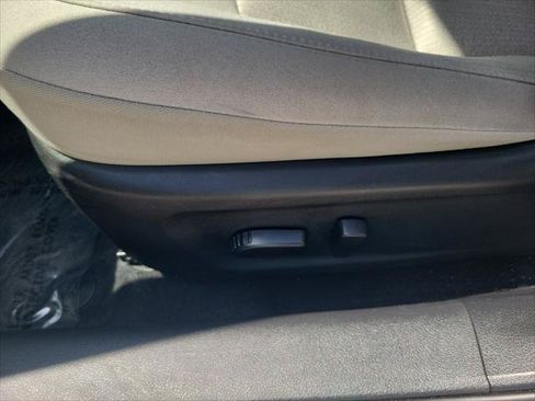 Used 2024 Nissan Altima 2.5 SV FWD image 19