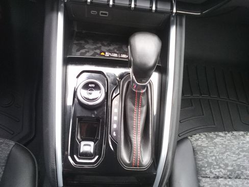 Used 2023 Chevrolet Colorado Z71 w/ Z71 Convenience Package 2 image 16