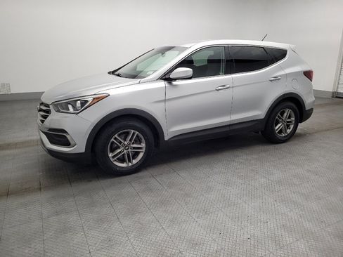 Used 2018 Hyundai Santa Fe Sport image 2