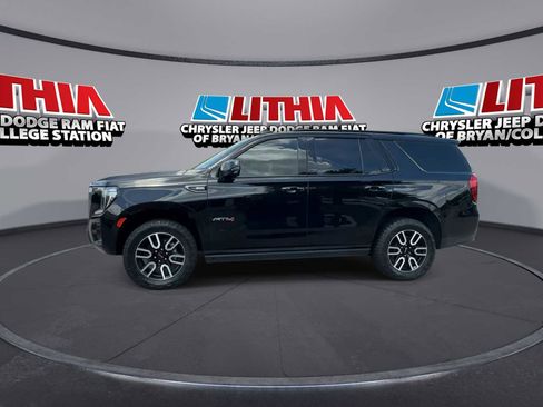 Used 2023 GMC Yukon AT4 w/ AT4 Premium Plus Package AWD/4WD image 4