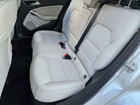 Used 2019 Mercedes-Benz GLA 250 image 17