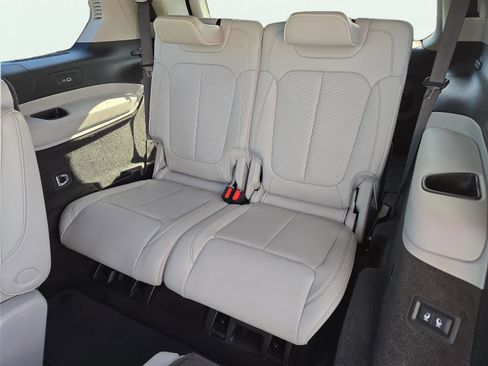 Certified 2021 Jeep Grand Cherokee L Overland w/ Advanced Protech Group III image 18