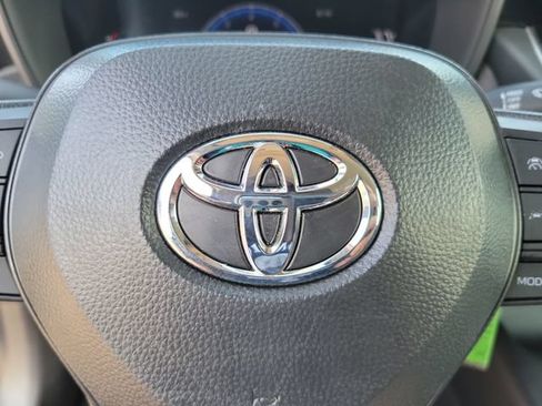 Used 2026 Toyota Corolla LE FWD image 25