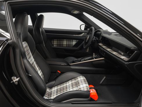 Certified 2025 Porsche 911 Turbo S AWD/4WD image 51