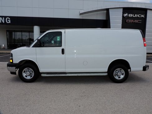 Certified 2024 Chevrolet Express 2500 w/ Driver Convenience Package RWD image 8