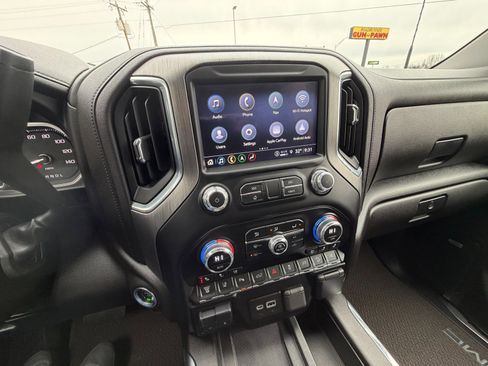 Certified 2023 GMC Sierra 2500 Denali w/ Denali Ultimate Package image 19