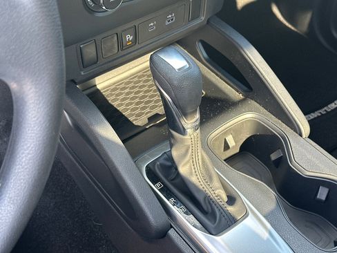 Used 2022 Nissan Frontier S w/ Technology Package image 30